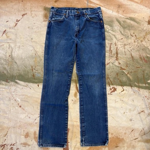 Vintage made in the USA dark wash wrangler jeans Measure 30x30 - Picture 2 of 6